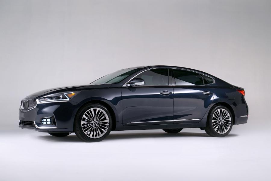  Kia Cadenza (YG) 2016 года  (NA) (фото 16 из 41)